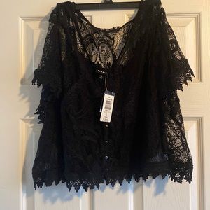 NWT - Torrid Black Lace Crop Top